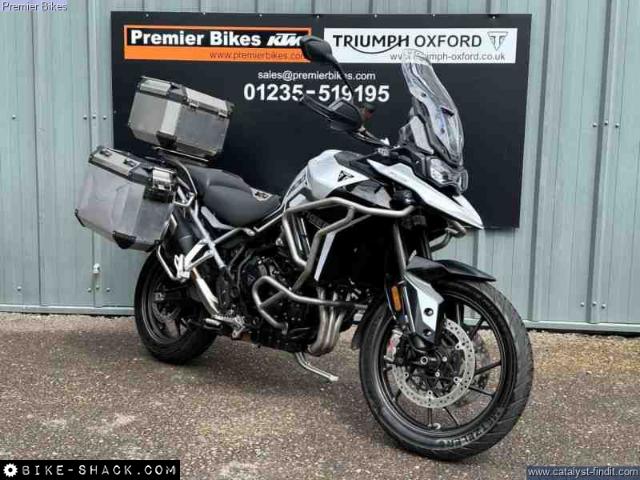 Triumph Tiger 900 2025 motorcycle