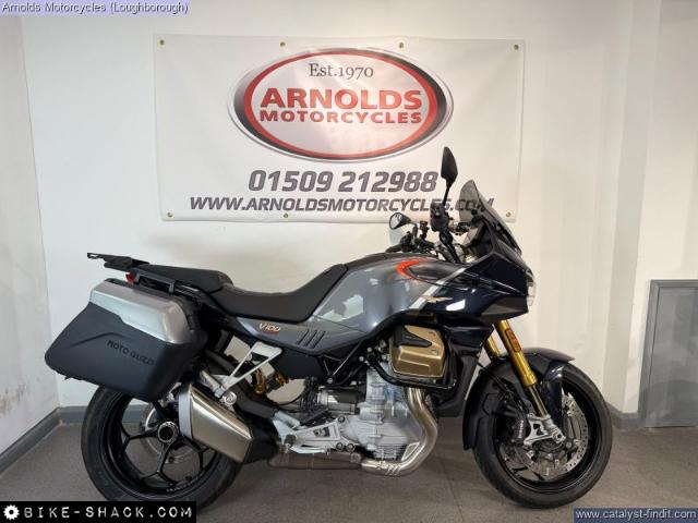 Moto Guzzi V100 Mandello 2023 motorcycle