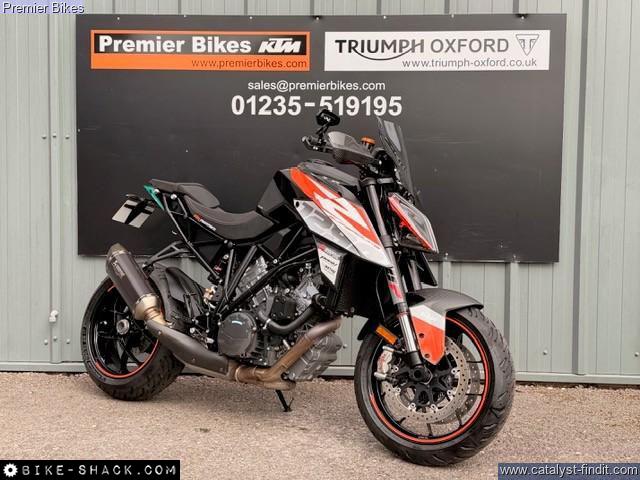 KTM 1290 Superduke 2018 motorcycle