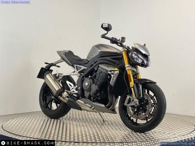 Triumph Speed Triple 1200 2021 motorcycle