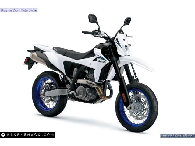 Suzuki DR400 2025 motorcycle