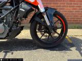 KTM 125 Duke 2017 motorcycle #3