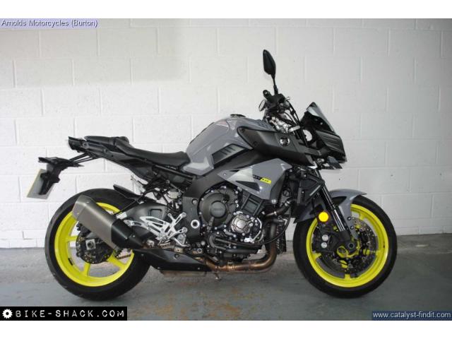 Yamaha MT-10 2016 motorcycle