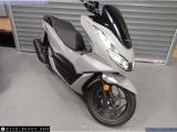Honda PCX125 2023 motorcycle #3