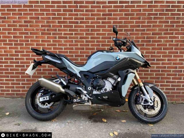 BMW S1000XR 2022 motorcycle