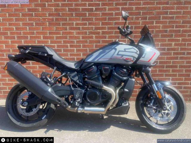 Harley-Davidson RA1250 Pan America 2026 motorcycle