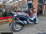 Piaggio Beverly 300 2021 motorcycle #4