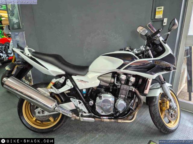 Honda CB1300 2009 motorcycle