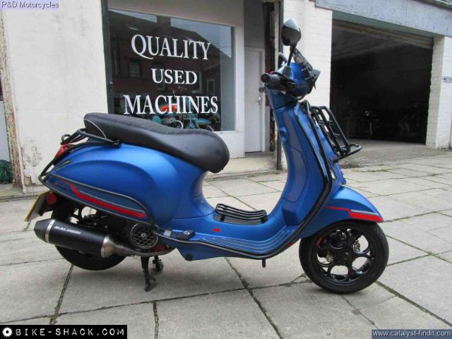 Piaggio Vespa Sprint 125 2022 motorcycle