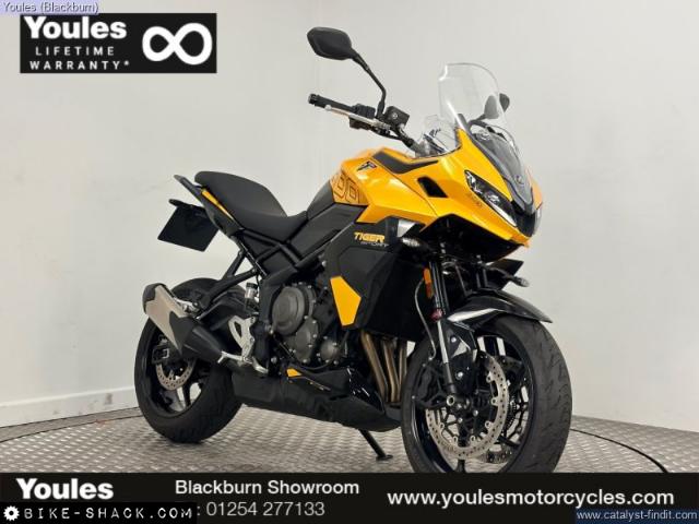 Triumph Tiger 800 2025 motorcycle