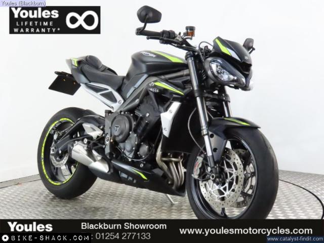 Triumph Street Triple 765 2022 motorcycle