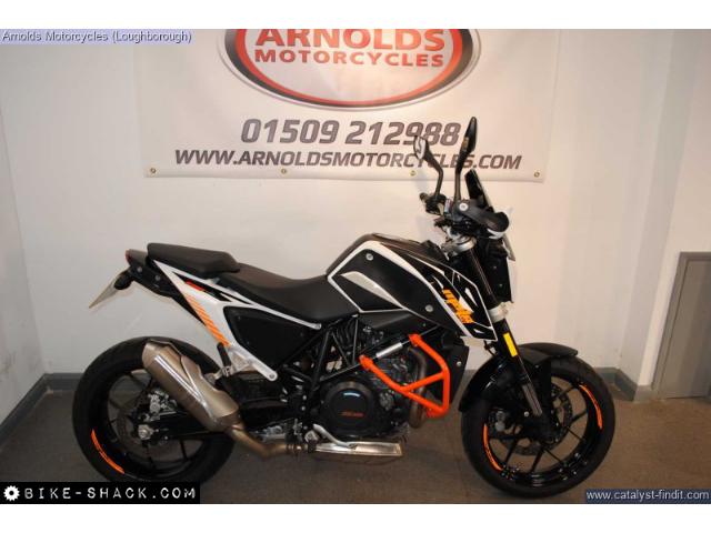 KTM 690 Duke 2016 motorcycle