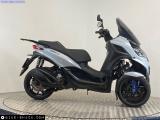 Piaggio MP3-310 2025 motorcycle #2