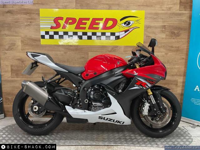 Suzuki GSX-R750 2015 motorcycle