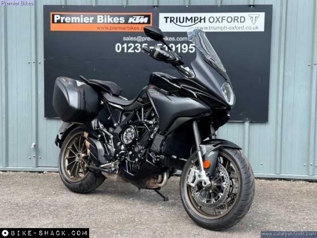 MV Agusta Turismo Veloce 800 2022 motorcycle