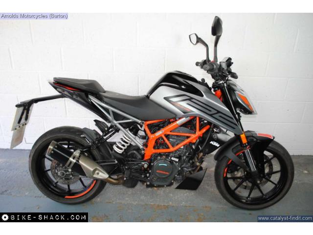 KTM 125 Duke 2022 motorcycle