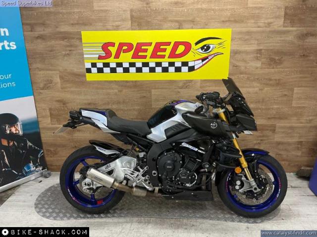 Yamaha MT-10 2017 motorcycle