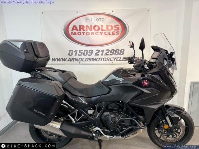 Honda NT1100 2025 motorcycle