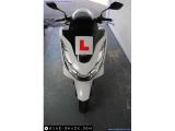 Honda PCX125 2022 motorcycle #3
