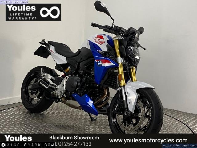 BMW F900R 2024 motorcycle
