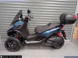 Piaggio MP3-300 2023 motorcycle #2
